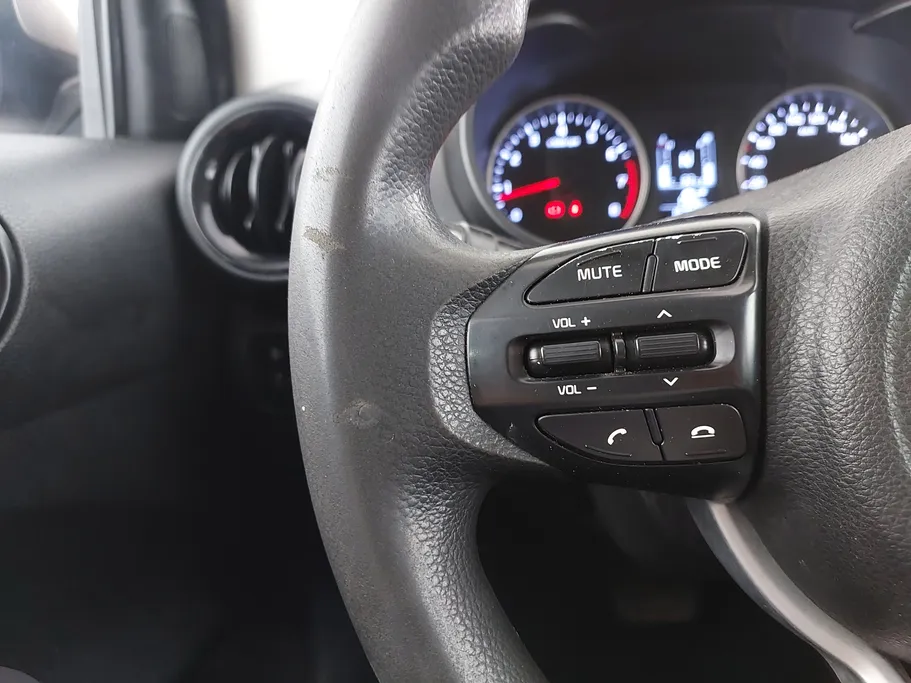 2022 Kia Pegas LX 