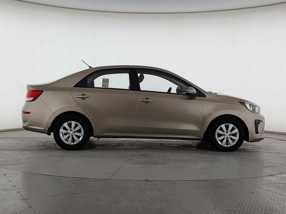 2022 Kia Pegas LX 