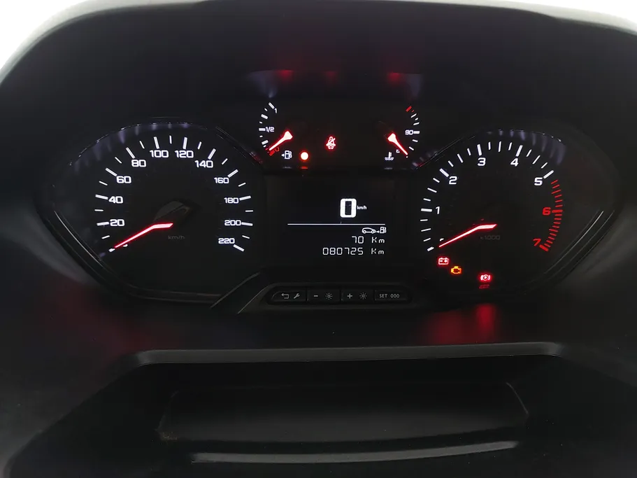 2023 Peugeot Partner Short van 