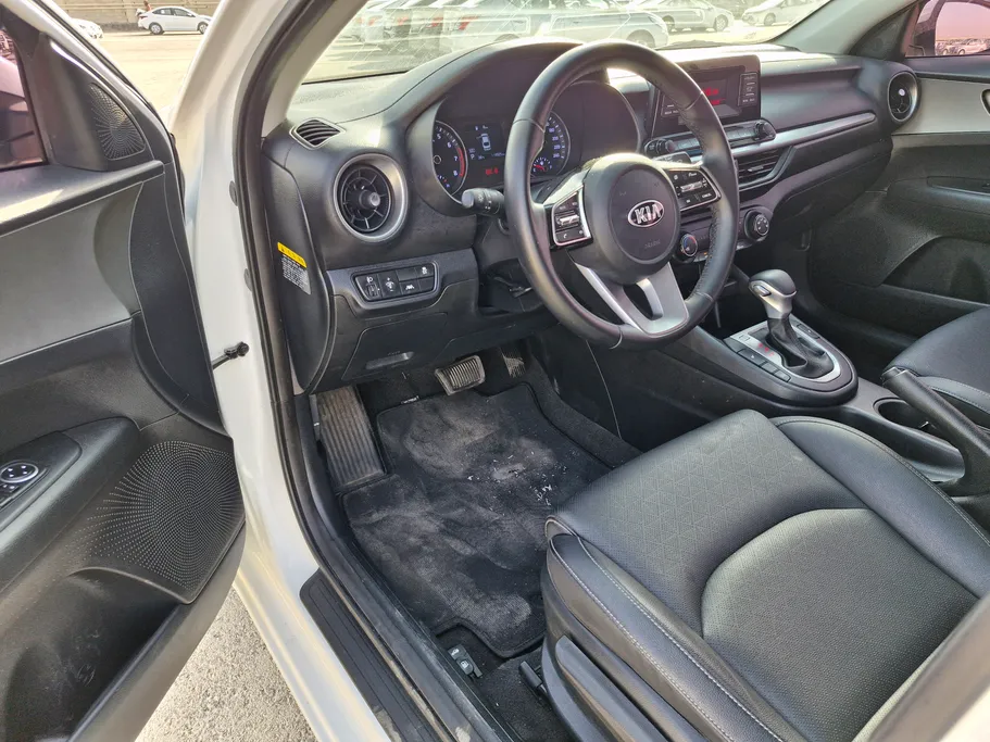 2021 Kia K3 LX 