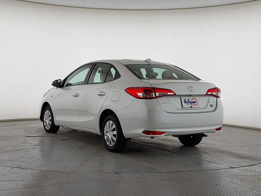 2022 Toyota Yaris  Y 