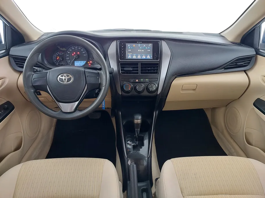 2022 Toyota Yaris  Y 