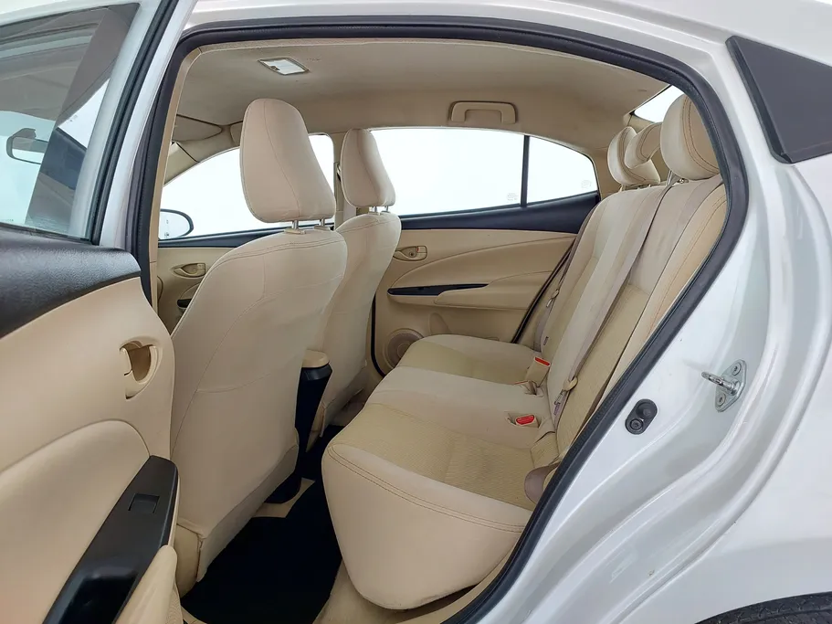 2022 Toyota Yaris  Y 