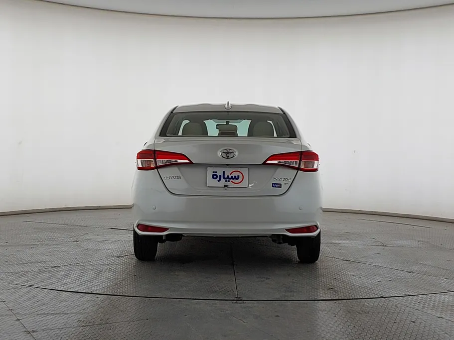 2022 Toyota Yaris  Y 