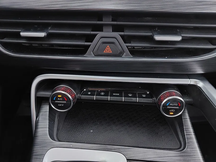 2023 Geely TUGELLA Luxury GL 