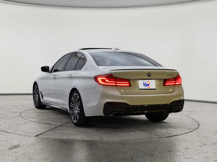 بي ام دبليو الفئة الخامسة 530i 2019 