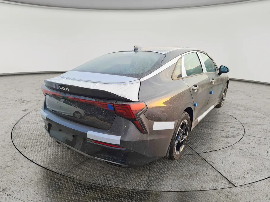 2026 Kia K5 GLS 