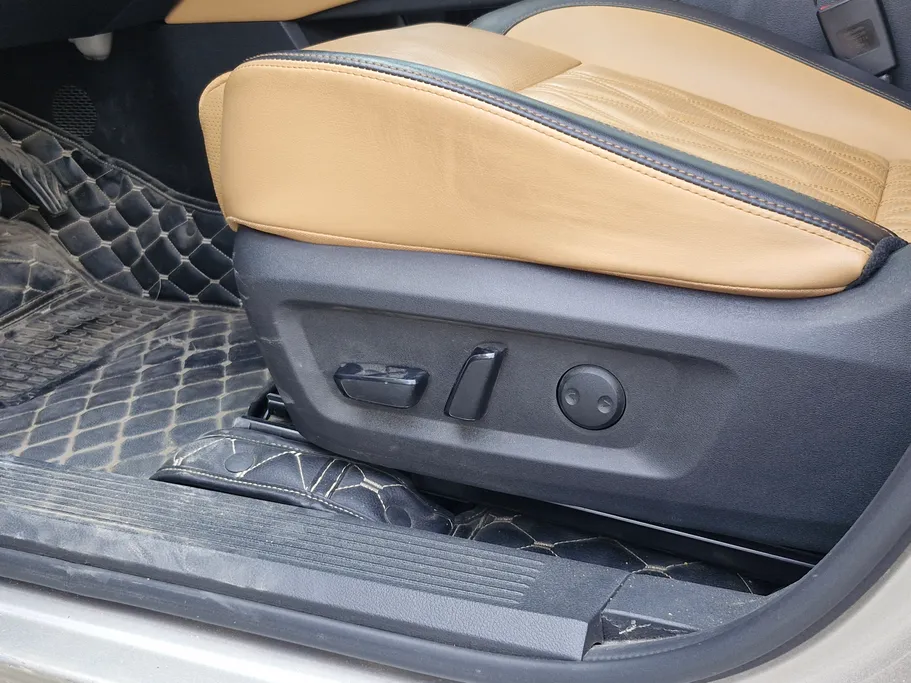 2023 Nissan Xtrail SV 