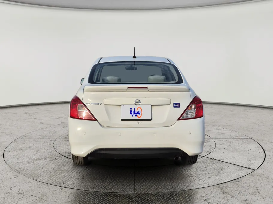 2020 Nissan Sunny SV 