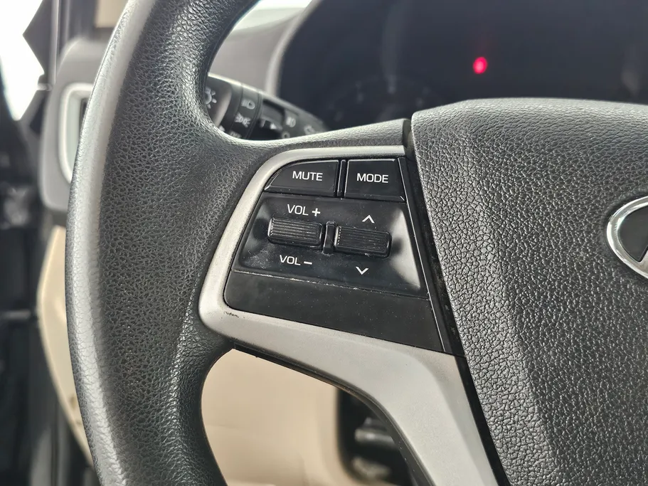 2021 Hyundai Accent Smart 