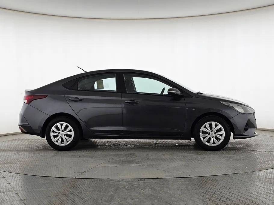 2021 Hyundai Accent Smart 