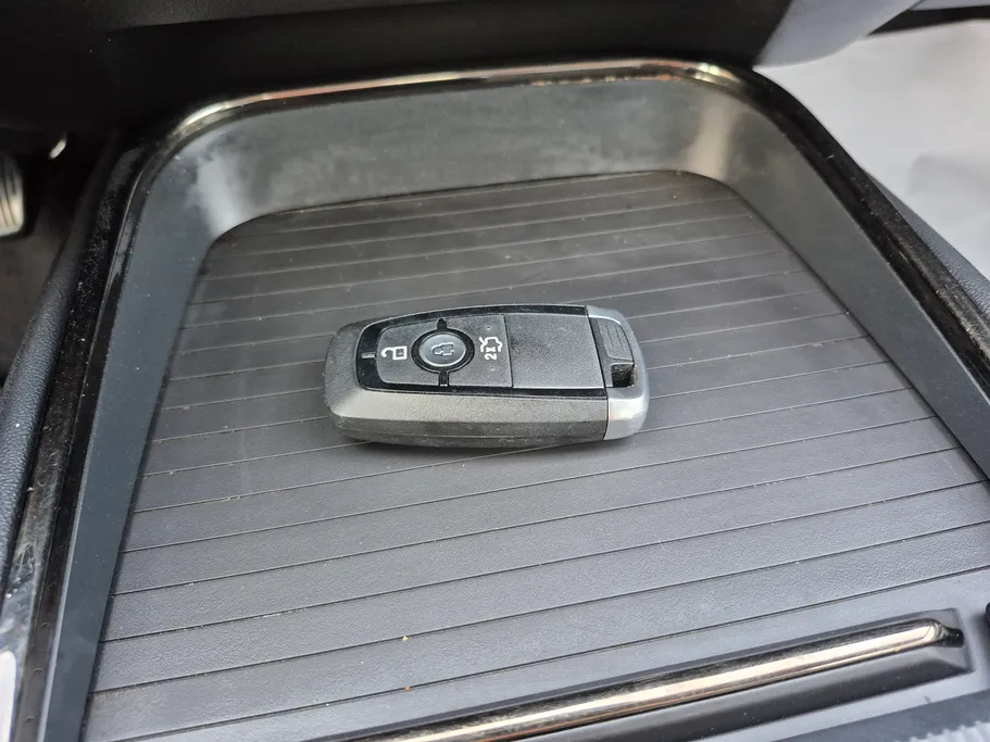 2023 Ford Taurus Ambiente New Shape 