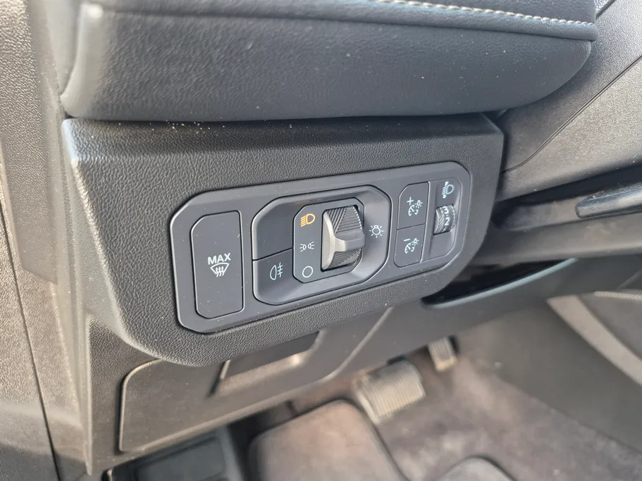 2023 Ford Taurus Ambiente New Shape 