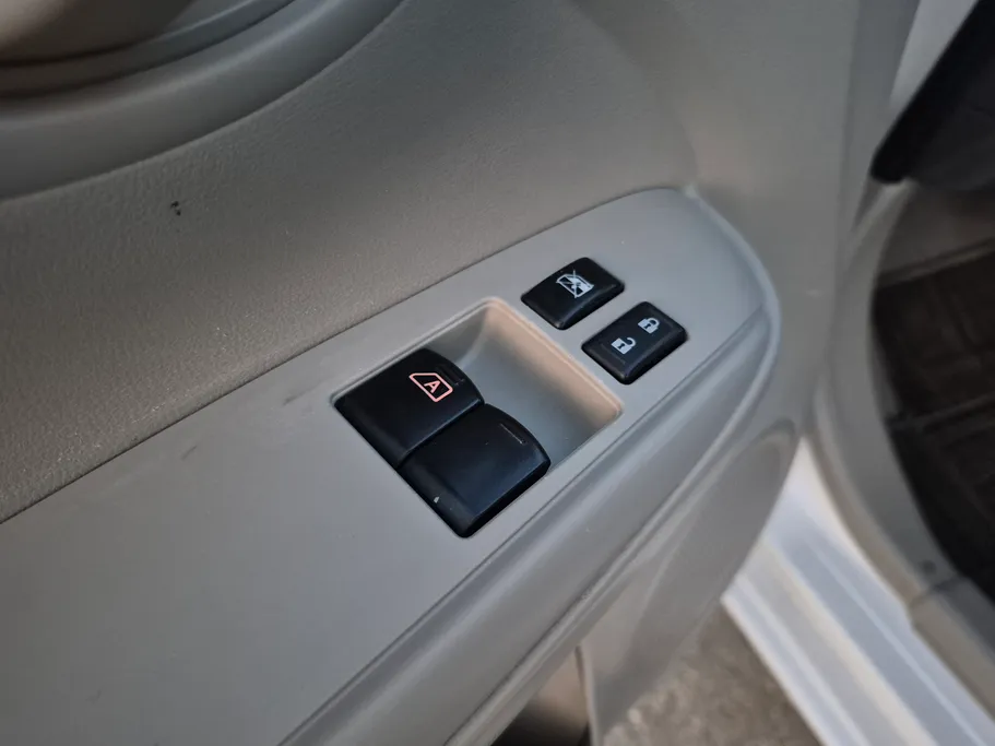 2021 Nissan Sunny SV 