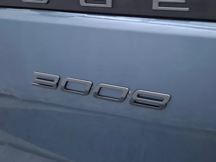 بيجو 3008 الشكل الجديد GT Line 2025 