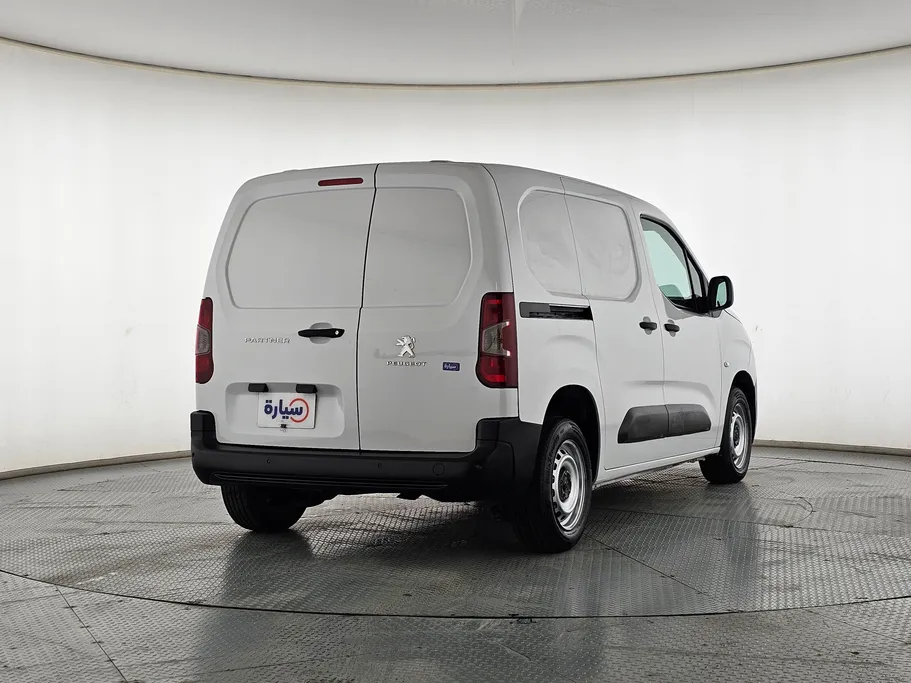 بيجو بارتنر Long van 2023 