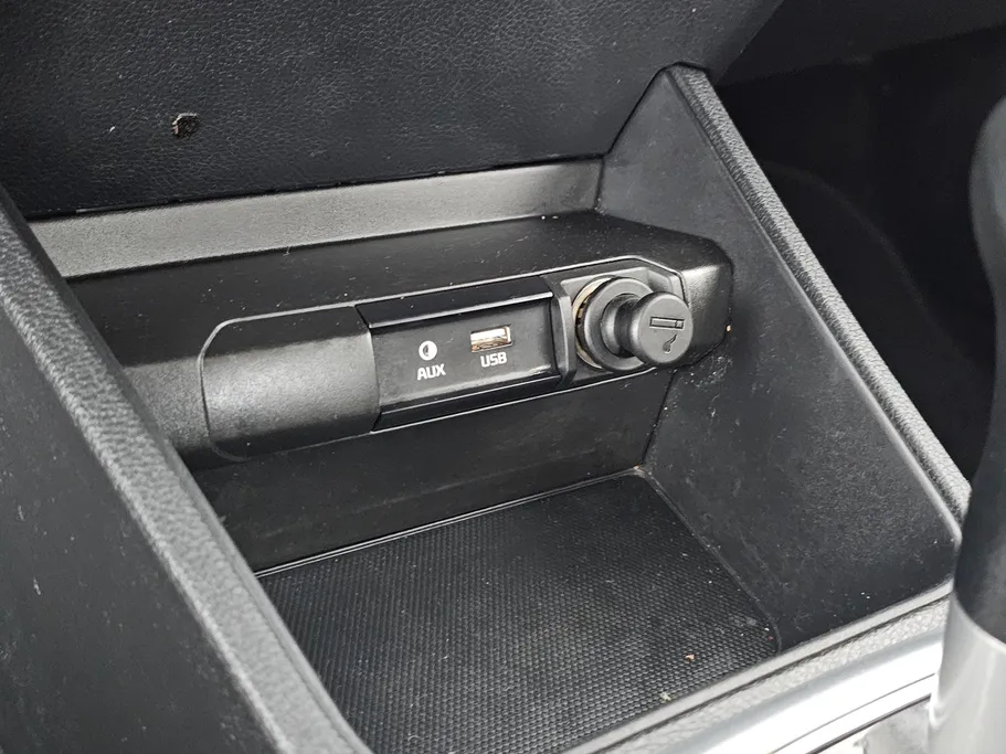 2022 Kia Pegas LX 