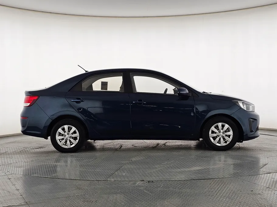2022 Kia Pegas LX 