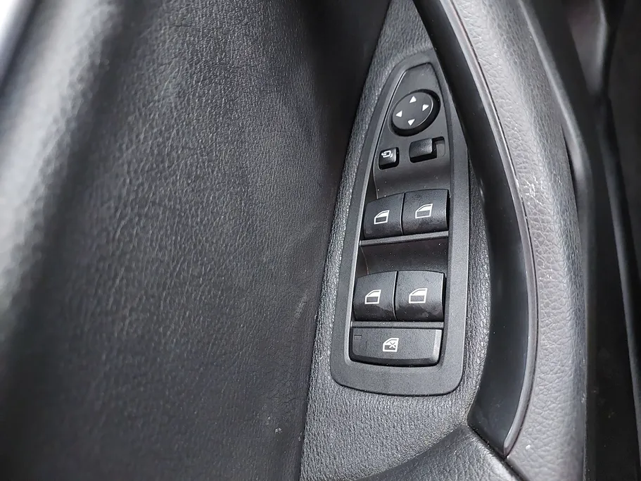 2023 BMW X Series 2 S Drive 20I 