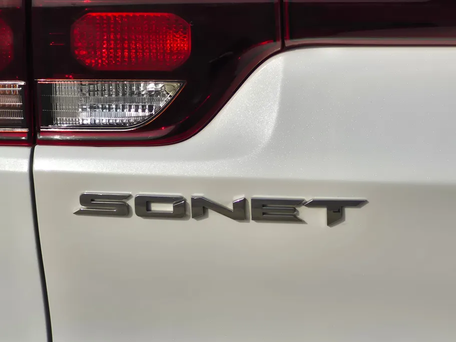 2022 Kia SONET LX 