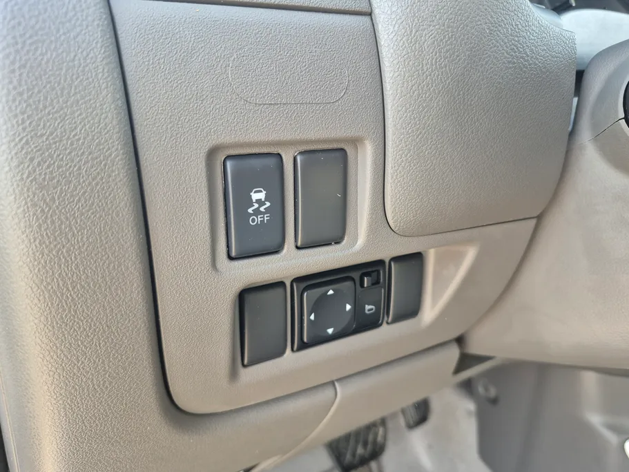 2023 Nissan Sunny SV Comfort 