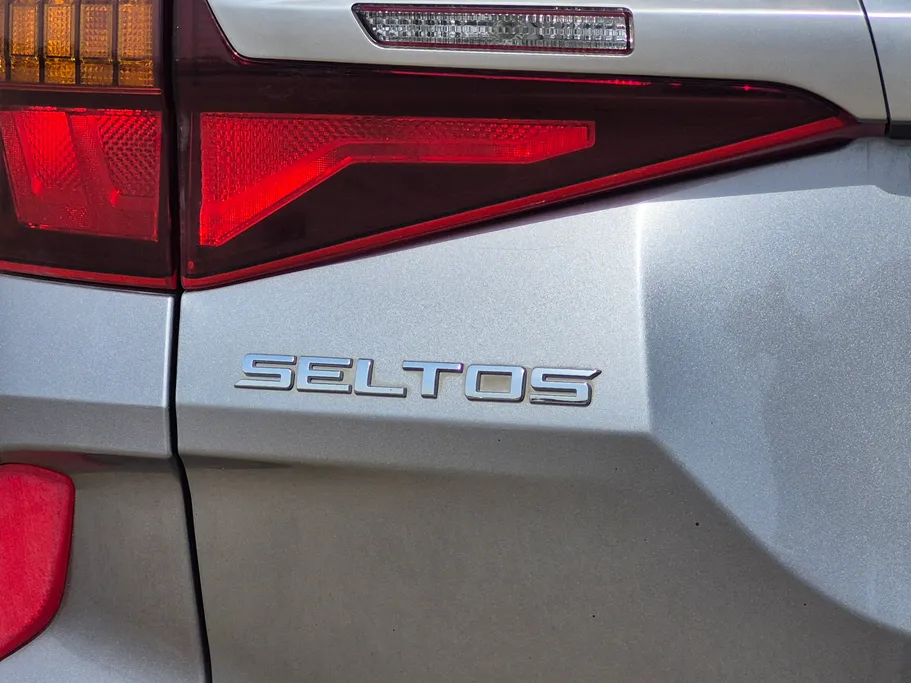 2021 Kia Seltos LX 