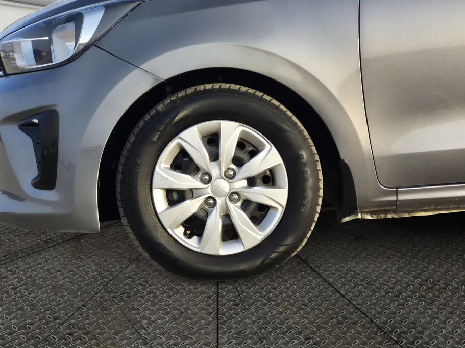 2022 Kia Pegas LX 