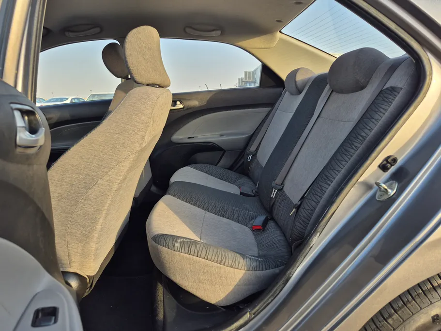 2022 Kia Pegas LX 