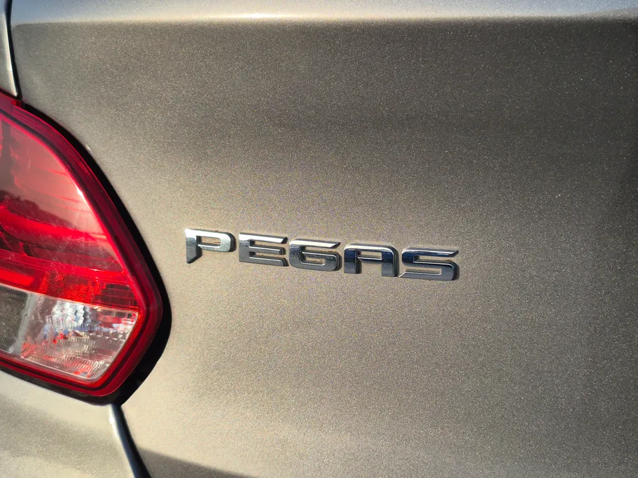 2022 Kia Pegas LX 