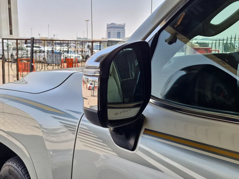 2022 Toyota Land Cruiser VXR 