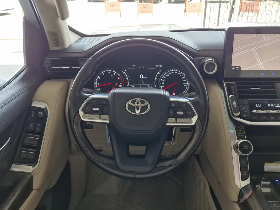 2022 Toyota Land Cruiser VXR 