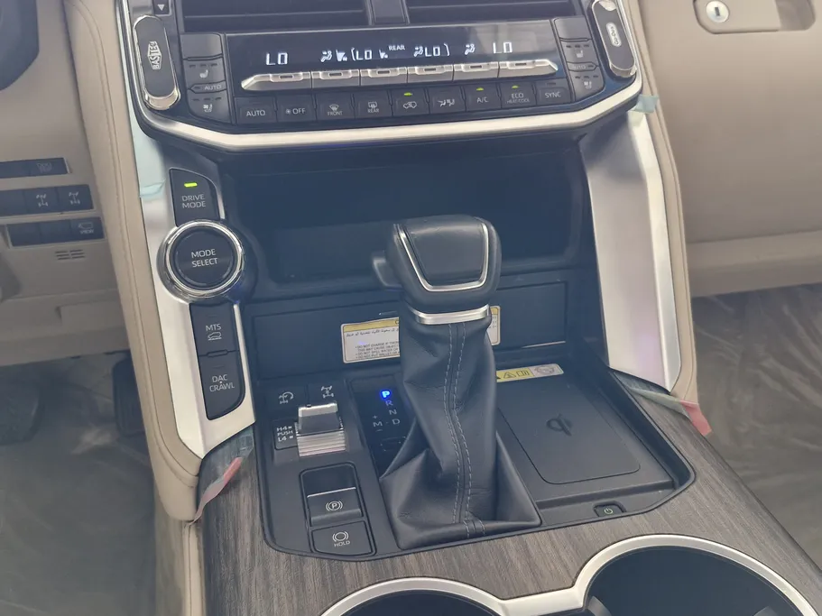 2022 Toyota Land Cruiser VXR 