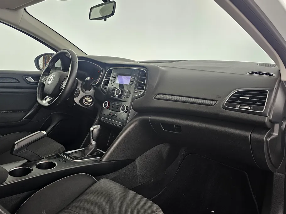 2022 Renault Megane PE 