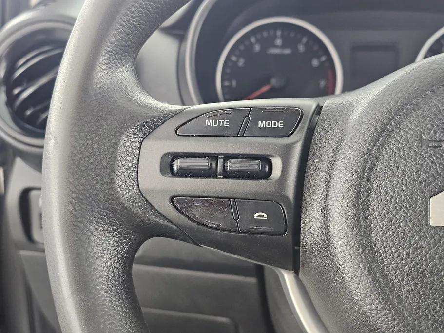 2022 Kia Pegas LX 
