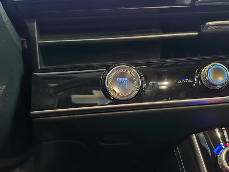2025 Genesis GV70 Royal Sport 