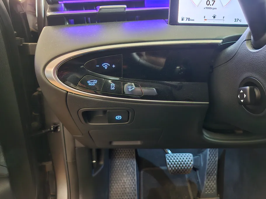 2025 Genesis GV70 Royal Sport 