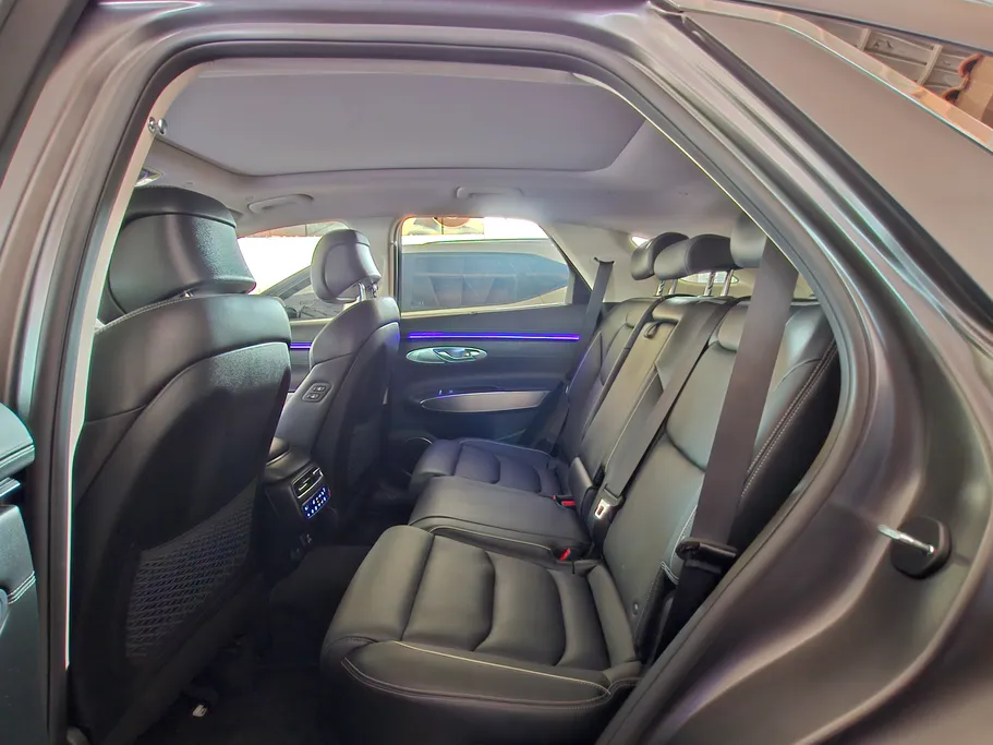 2025 Genesis GV70 Royal Sport 