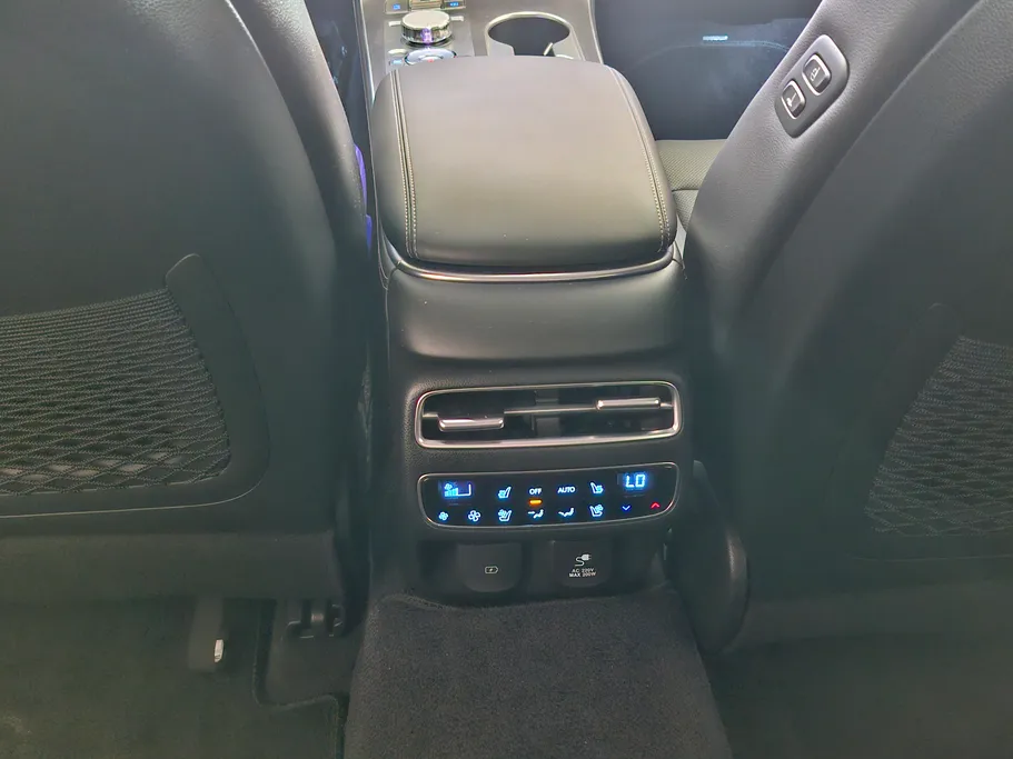 2025 Genesis GV70 Royal Sport 