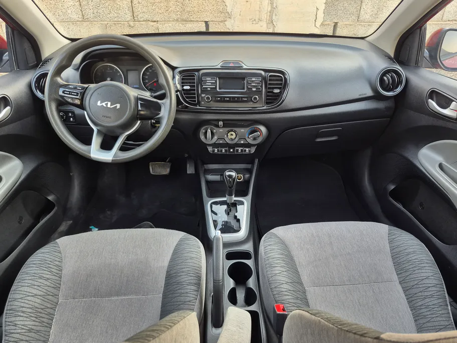2022 Kia Pegas LX 