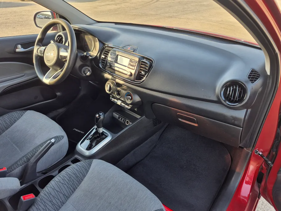 2022 Kia Pegas LX 