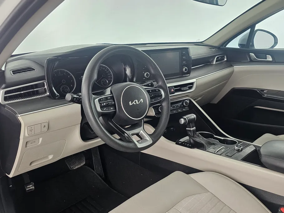 2023 Kia K5 LX 