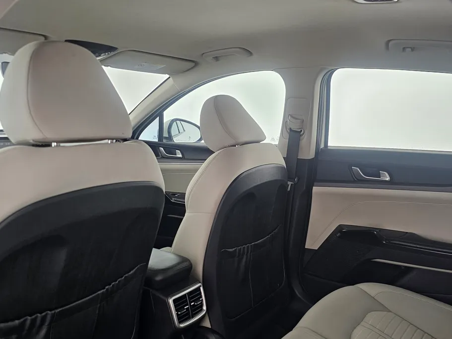 2023 Kia K5 LX 
