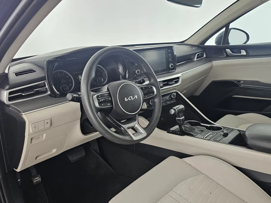2023 Kia K5 LX 