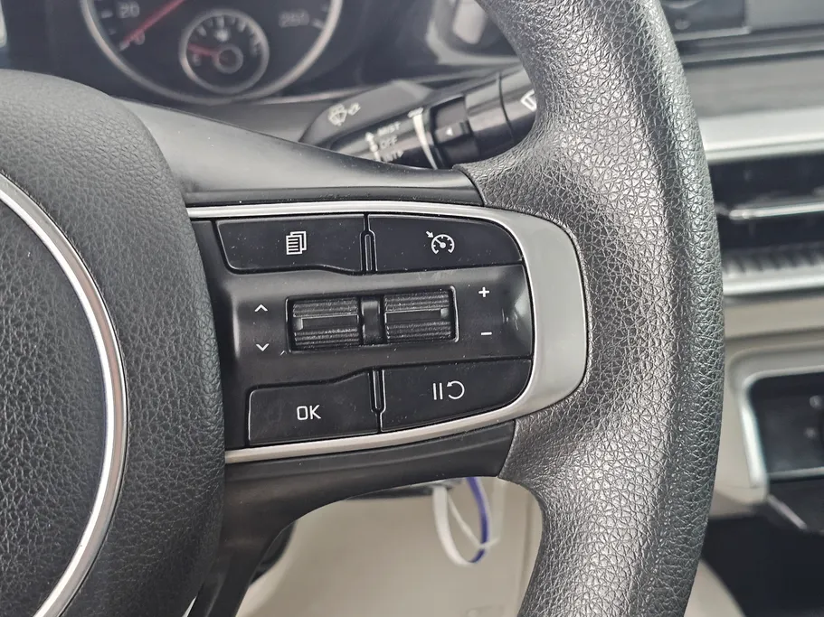 2023 Kia K5 LX 