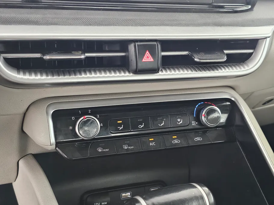 2023 Kia K5 LX 