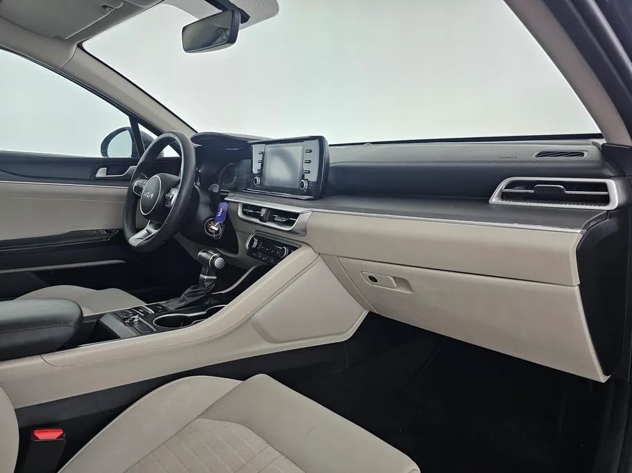 2023 Kia K5 LX 