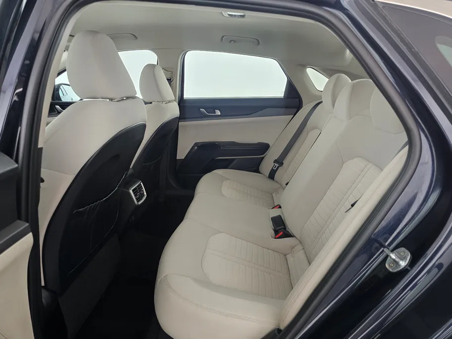 2023 Kia K5 LX 