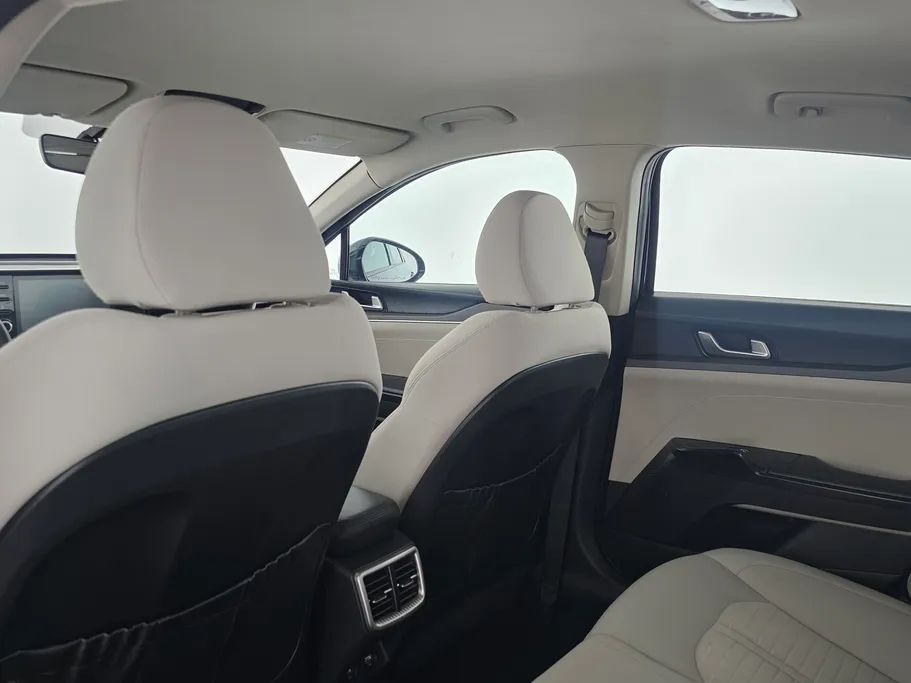 2023 Kia K5 LX 