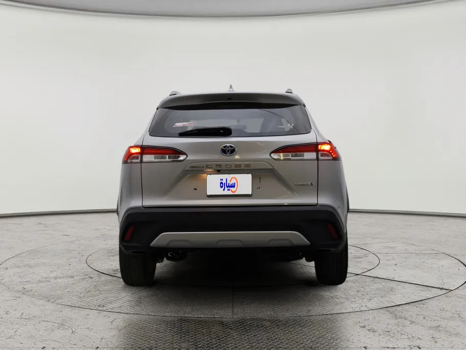 2022 Toyota Corolla Cross XLE HEV 