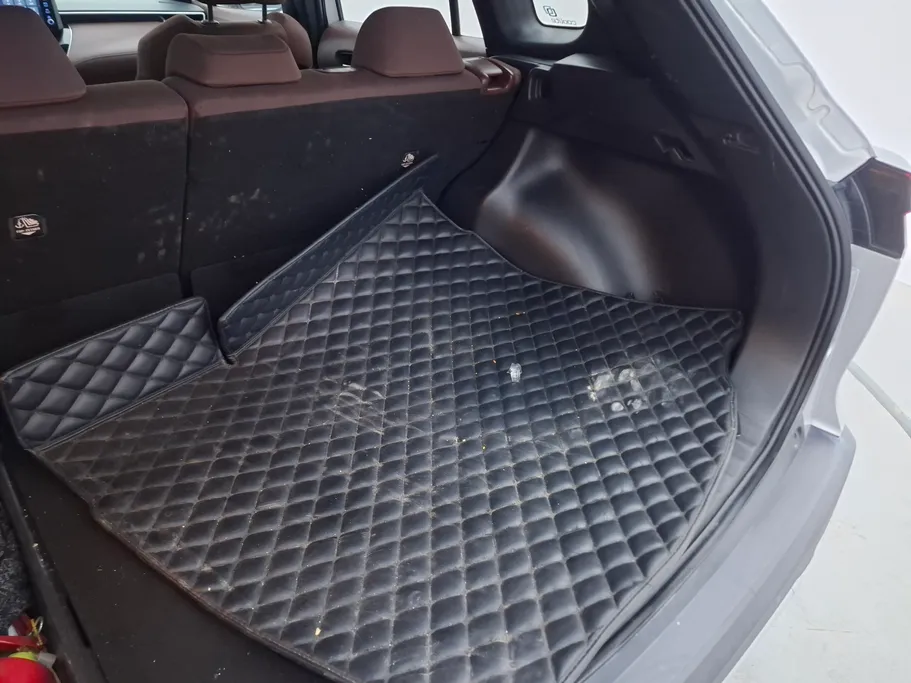 2022 Toyota Corolla Cross XLE HEV 